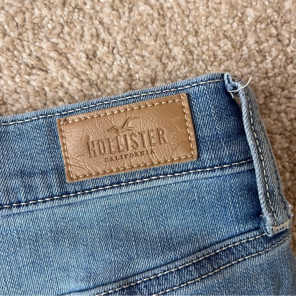 Hollister High Rise Short 3" Soft Stretch Distressed Jean Shorts Size 27 - Picture 9 of 9
